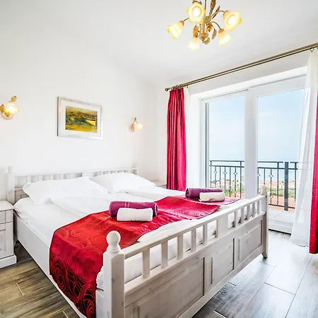 Bellavista By Interhome * Макарська