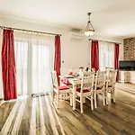 Bellavista By Interhome * 마카르스카
